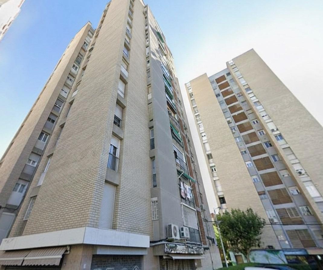 VENTA DE PISO EN MADRID ZONA  ALUCHE CALLE ILLESCAS  PLANTA ALTA  3 DORMITORIOS